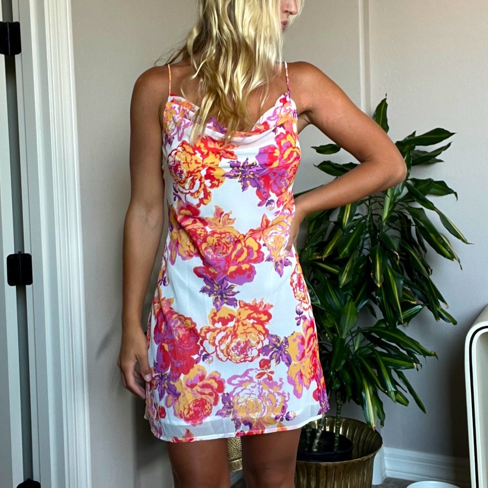 Runaway the label dress. Floral pattern. Size small. New with tags